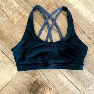 Women's Black‎ and Gray Athletic Criss Cross Sports Bra